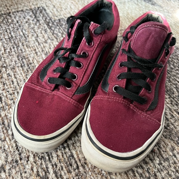 EUC Vans Old Skool Rumba Red with black accent, sz 7 - Picture 3 of 8